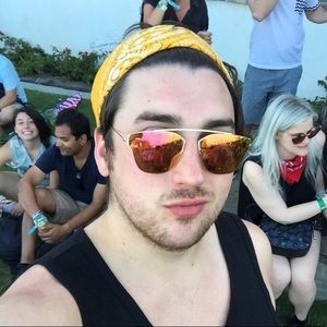 Meet your Posher, Matthew